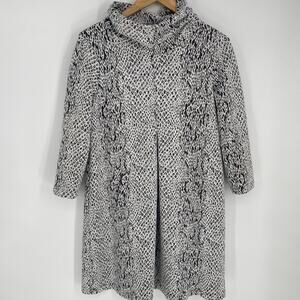 Tyler Boe Dress Women’s Small Snake Skin Print White & Gray Pleat Classic